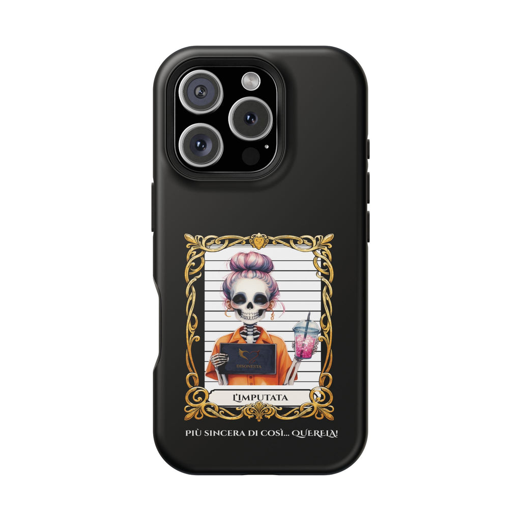 cover nera l'imputata