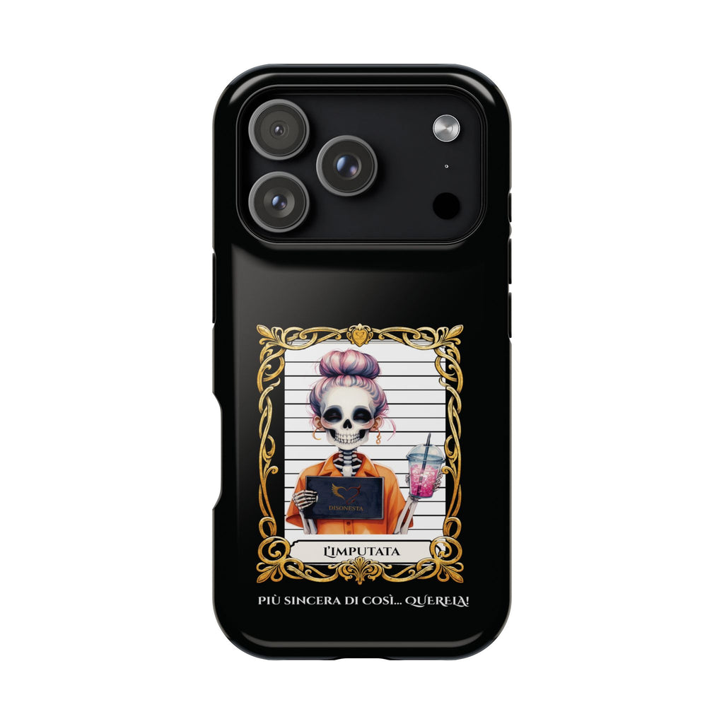 cover nera l'imputata