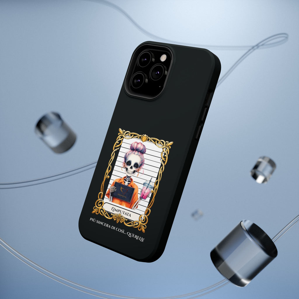 cover nera l'imputata